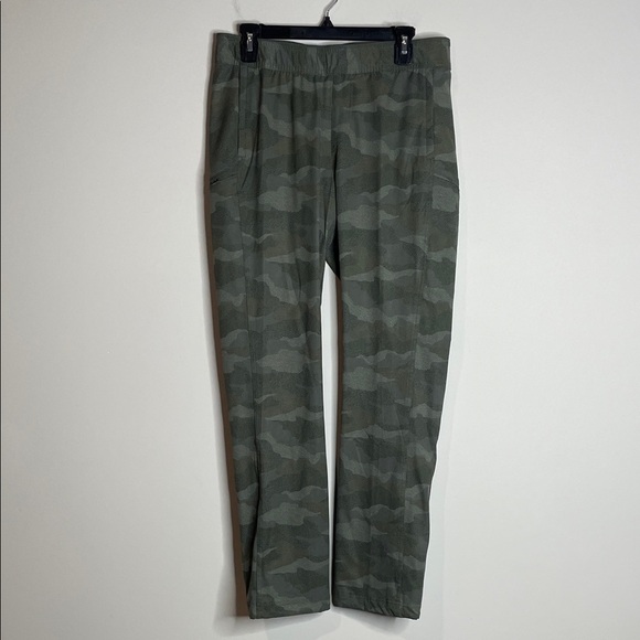 Kuhl | Women’s Camo FreeFlex Dash Pants Size Medium - Picture 1 of 8